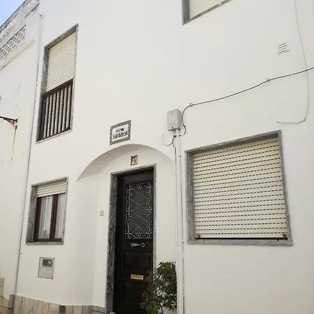 בית נופש Vivenda Joao Damas *